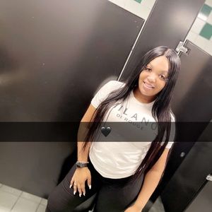 Meet your Posher, Shanetell